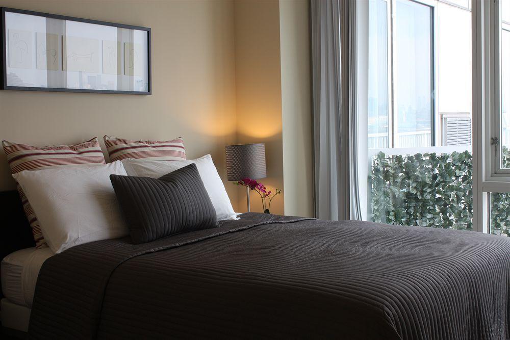 Dharma Home Suites Jc At Exchange Place Jersey City Esterno foto