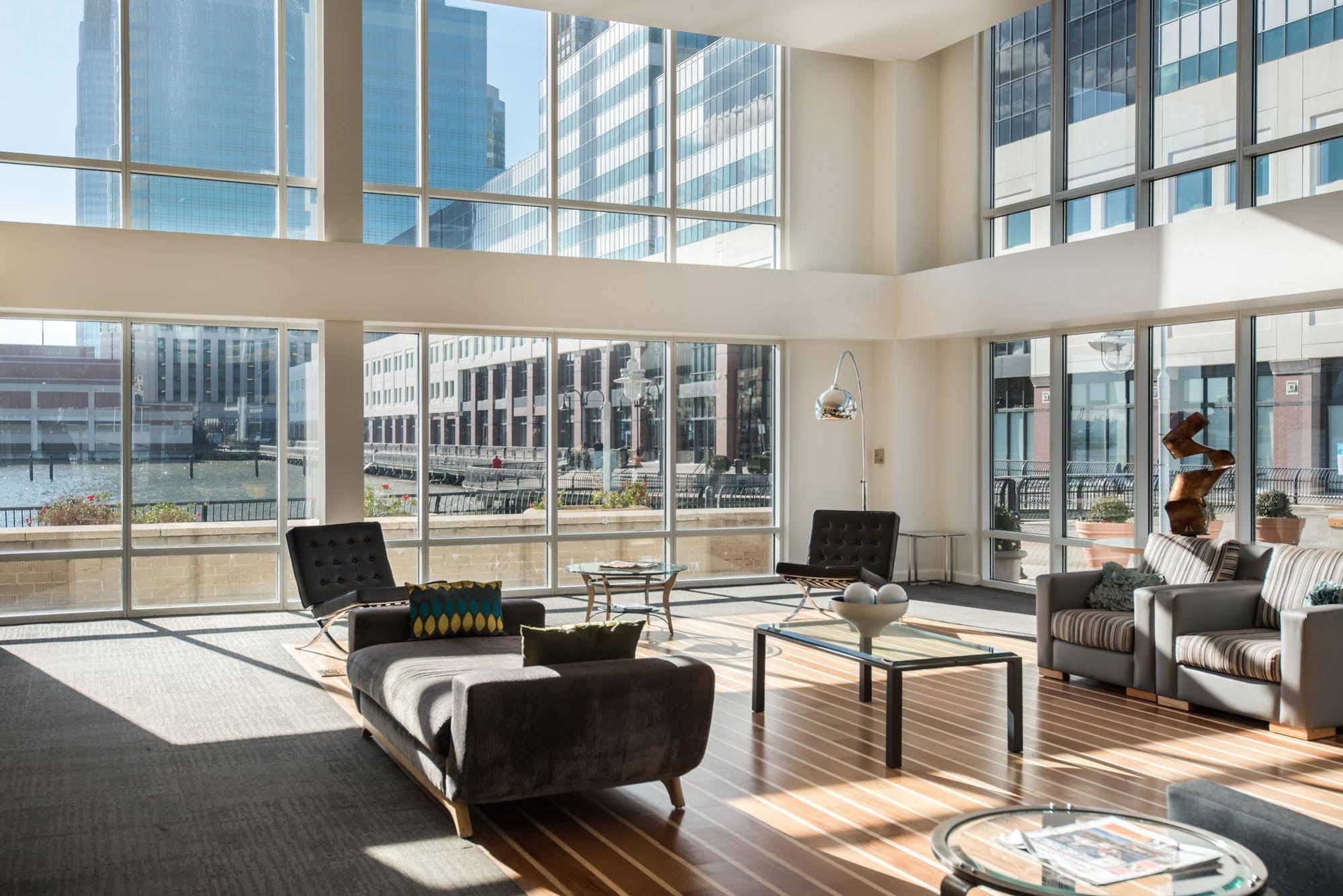 Dharma Home Suites Jc At Exchange Place Jersey City Esterno foto