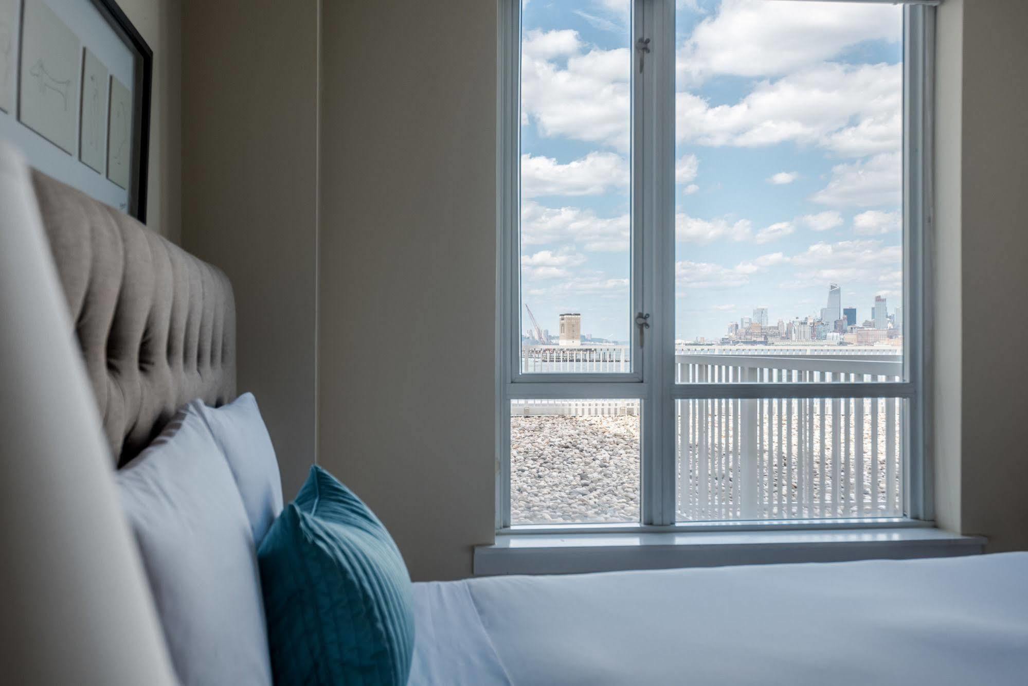 Dharma Home Suites Jc At Exchange Place Jersey City Esterno foto
