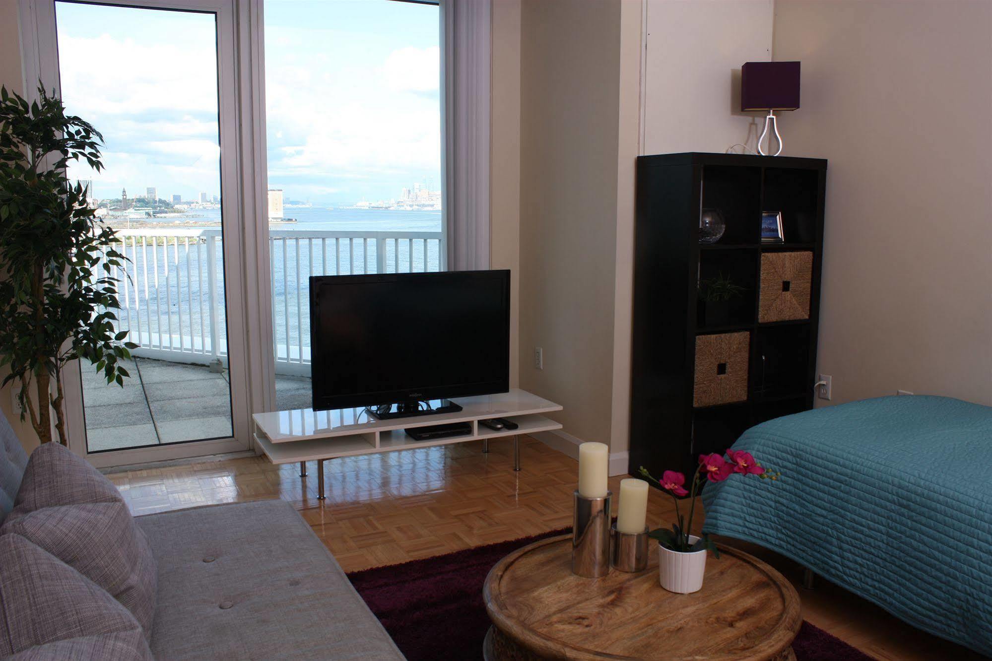 Dharma Home Suites Jc At Exchange Place Jersey City Esterno foto