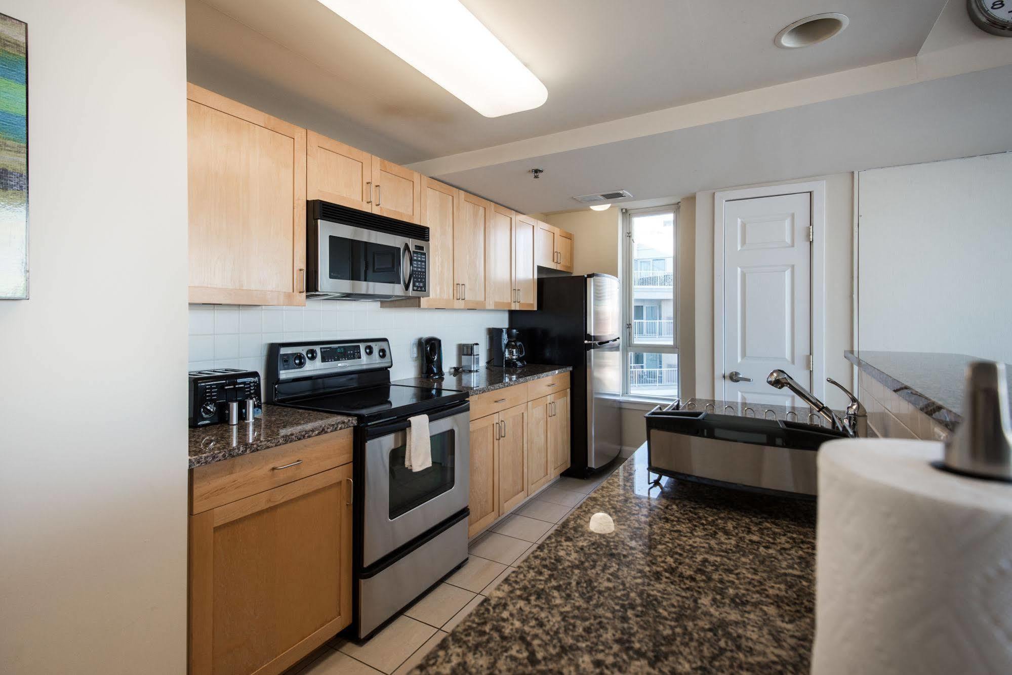 Dharma Home Suites Jc At Exchange Place Jersey City Esterno foto