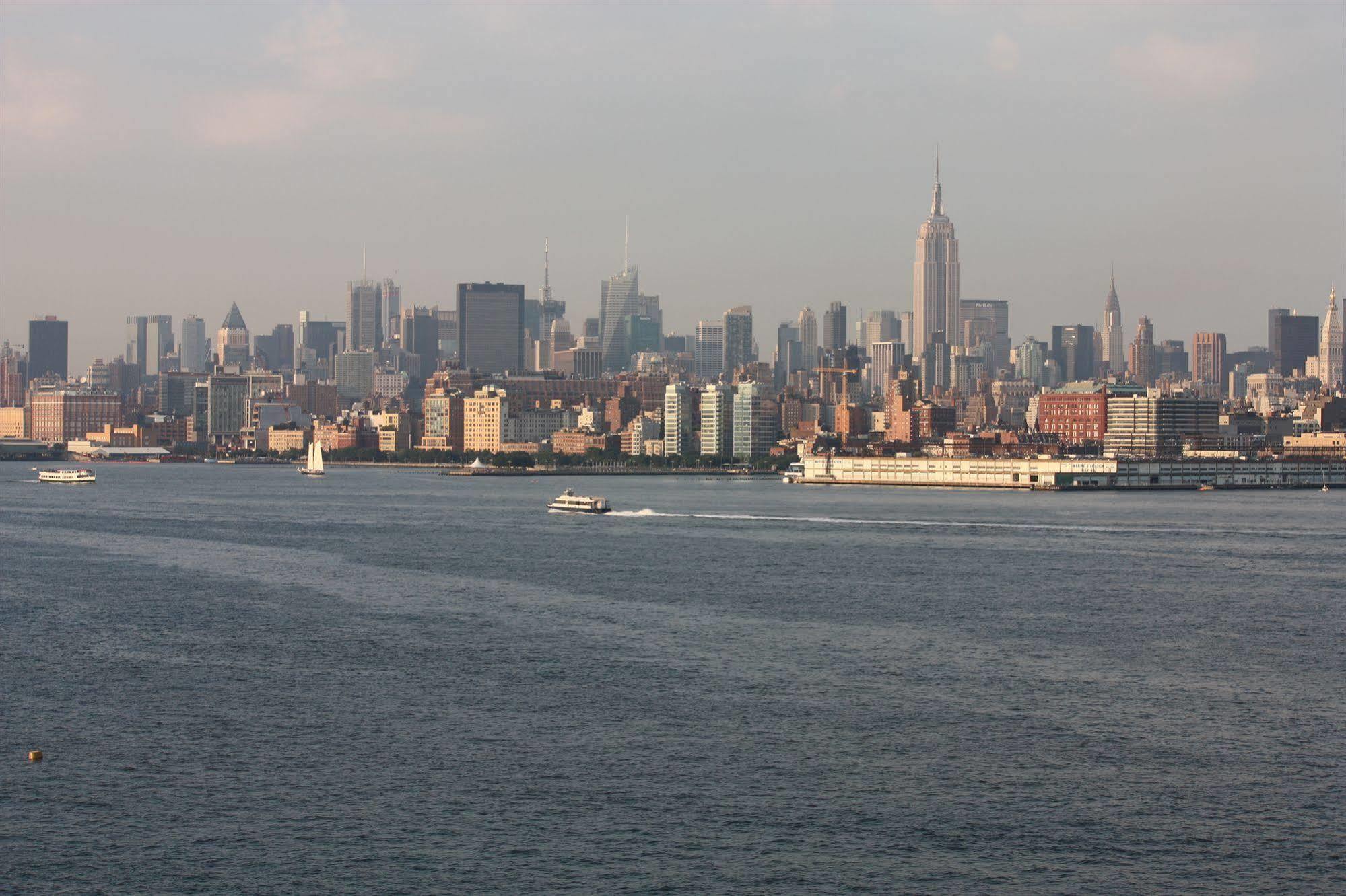 Dharma Home Suites Jc At Exchange Place Jersey City Esterno foto