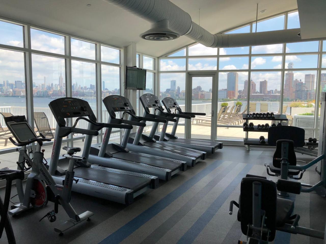 Dharma Home Suites Jc At Exchange Place Jersey City Esterno foto