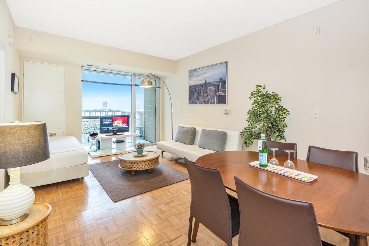 Dharma Home Suites Jc At Exchange Place Jersey City Esterno foto